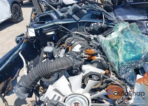 2002 Ford Explorer Sport Trac Choice/Premium/Value from USA, damaged, VIN 1FMZU67E32UC23902